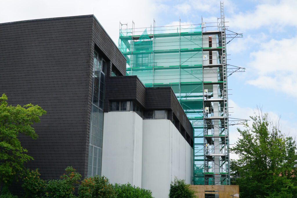Der Glockenturm wird ertüchtigt