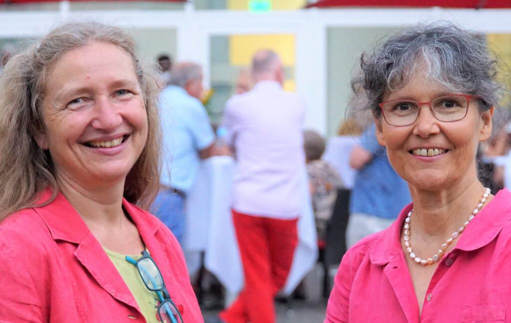 Michaela Bremer und Ingrid Beck (rechts)
