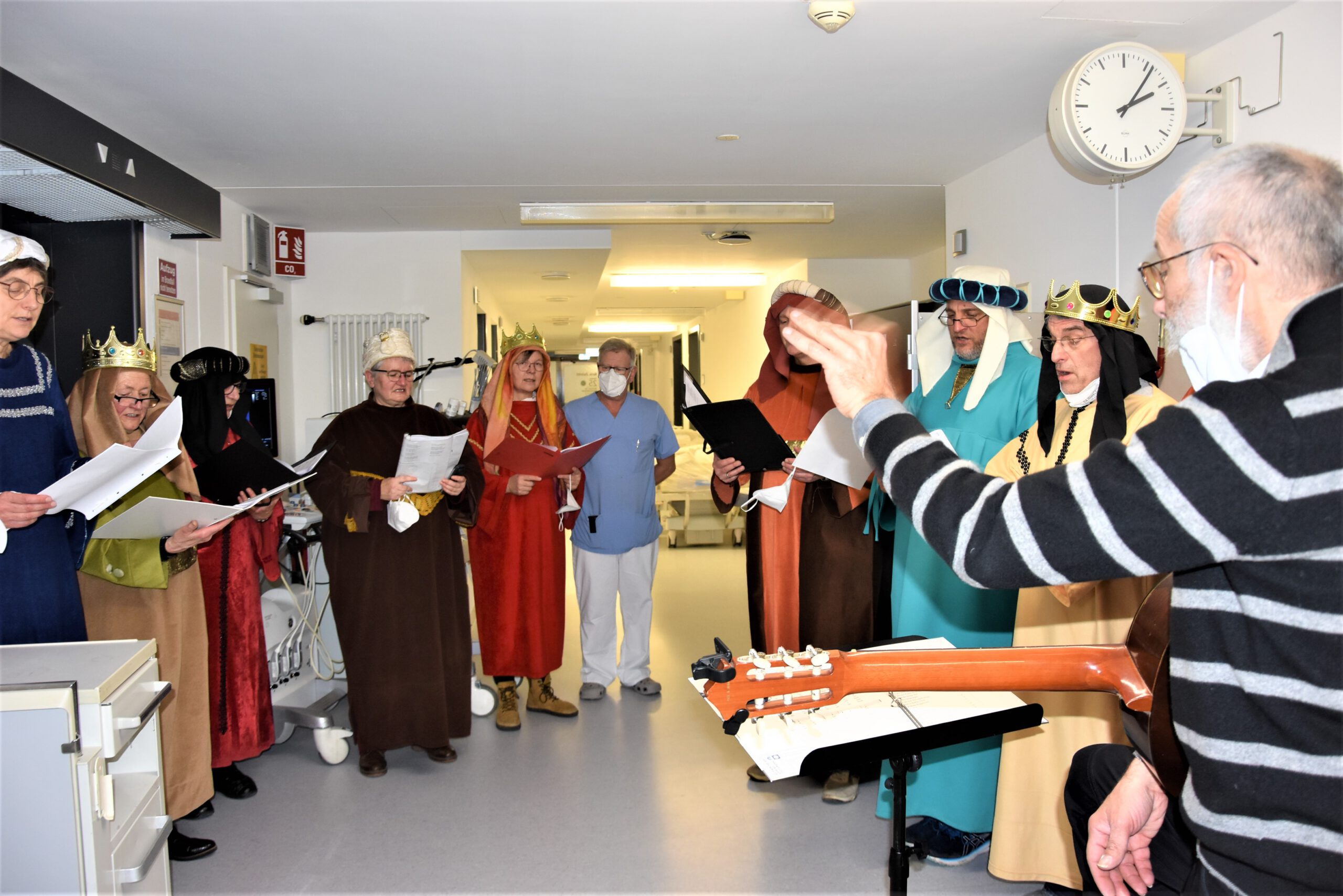 Sternsinger erfreuen Ostalb-Klinikum